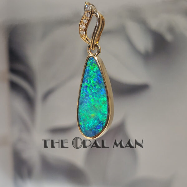 Compelling Blue Green Australian Opal Doublet 14K Yellow Gold Pendant - 423-2000044 - Image 3