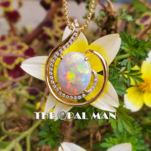 Opal Jewelry in Gold