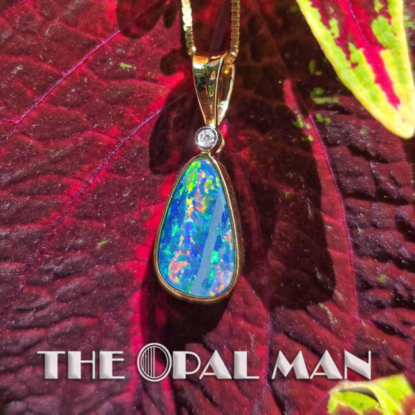 Vivid Vogue 14K Yellow Gold Pendant With One Australian Opal Doublet - 424-00498